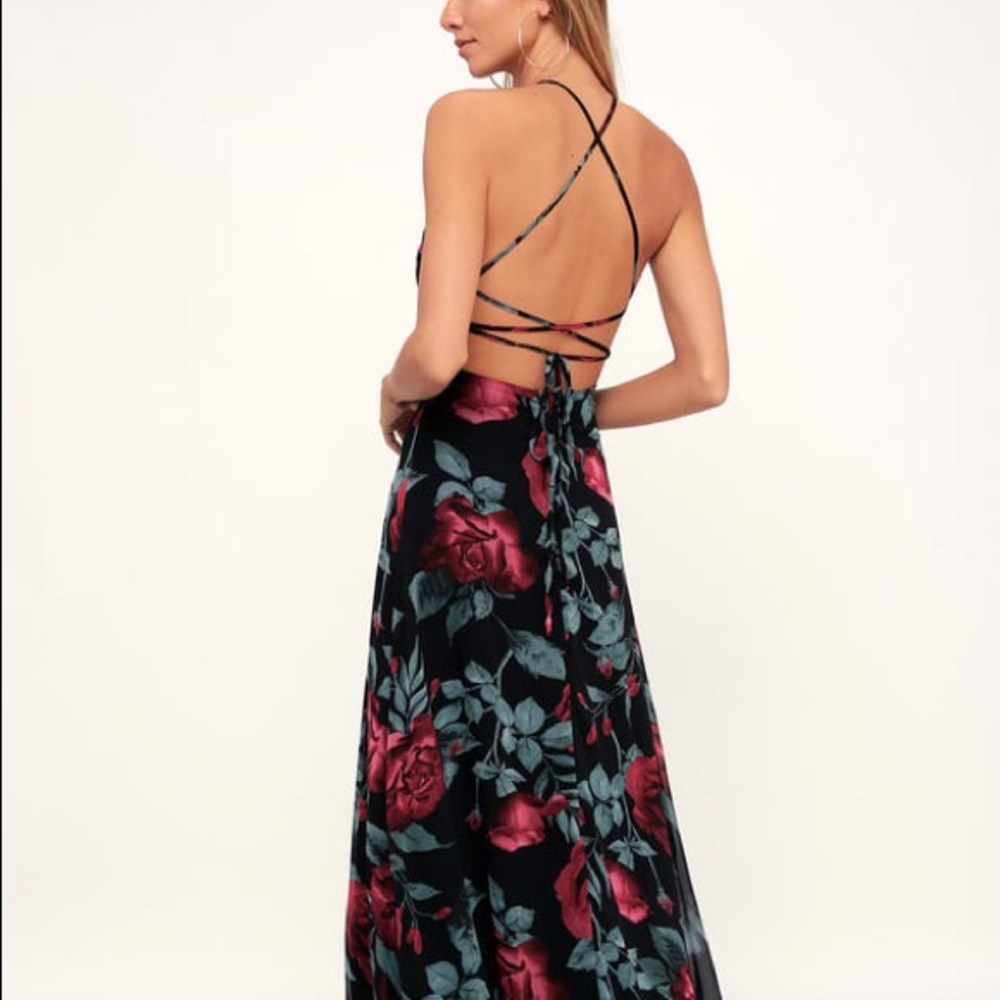 ADVENTURE SEEKER BLACK ROSE PRINT MAXI DRESS - Picture 2 of 7